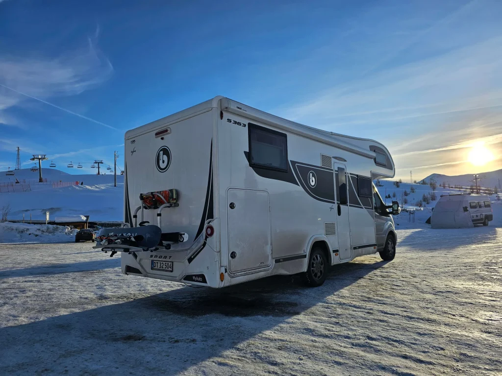 autocamper skitur